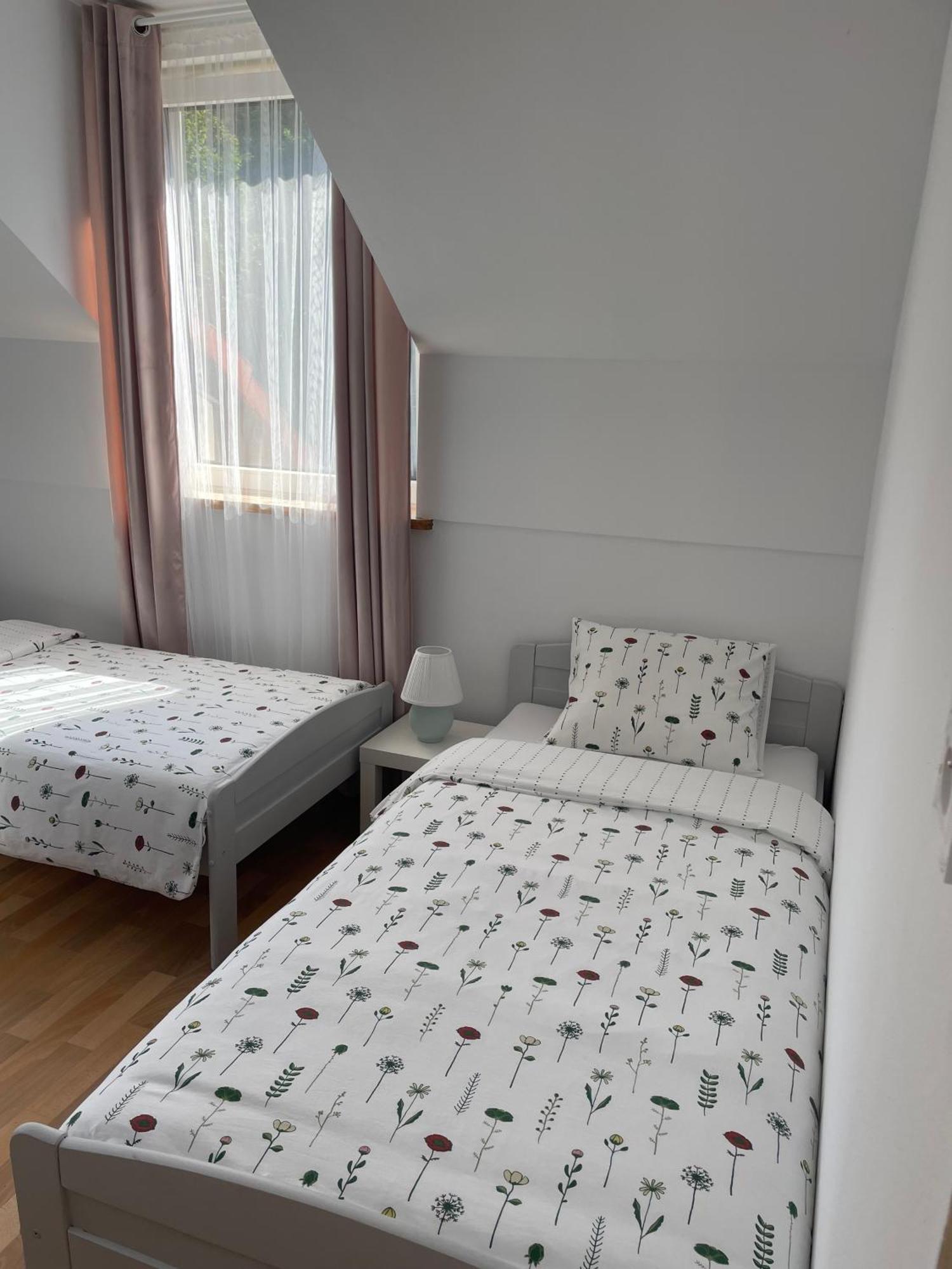 Apartamenty Agat Pieszyce Exteriör bild