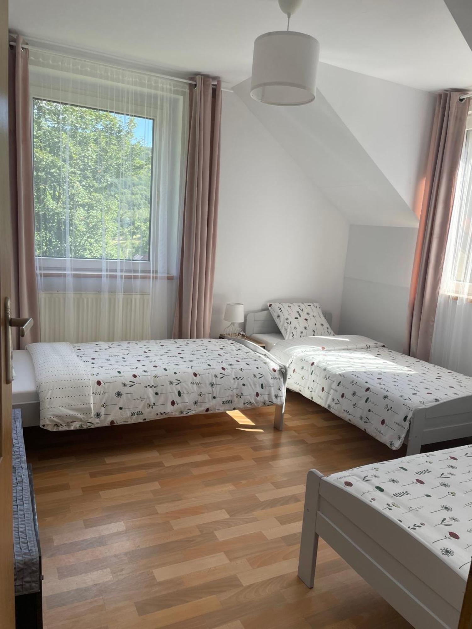 Apartamenty Agat Pieszyce Exteriör bild